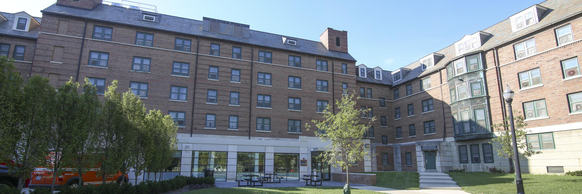 Disability Services entrance at Baker Hall